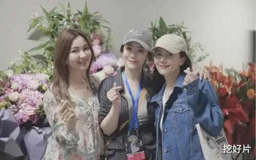 倚天屠龙记21年再聚首苏有朋高圆圆陈紫函,最美的一个却缺席