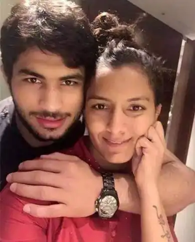 摔跤吧爸爸是根据什么真实事件拍摄的摔跤吧爸爸故事原型介绍
