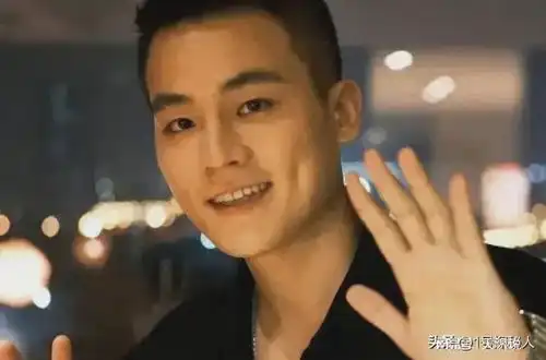 一双三角眼毁一张脸4位演员告诉你,硬件不完美可该美还美
