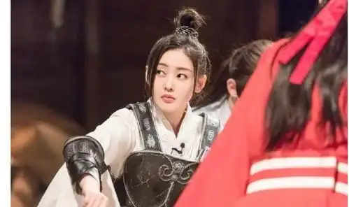 我是大侦探和明星大侦探哪个好看
