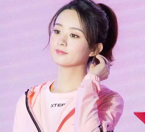 赵丽颖和何炅微博删除对方一切内容,赵丽颖怕冯叔吃醋大量删微博
