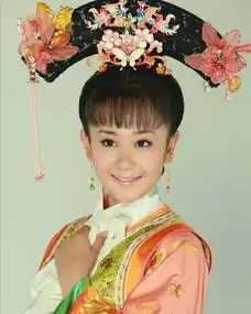 盘点明星的清宫造型周冬雨清新王菲端庄