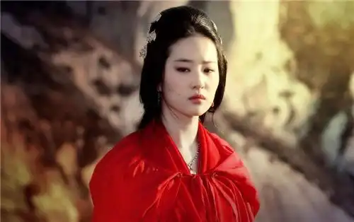 皇帝为保命装瞎3年,不想皇后当面招蜂引蝶,睁眼后处死兄妹二人