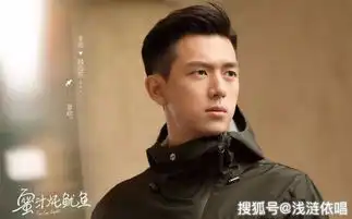 戚薇穿护士装唱歌,杨幂旗袍显成熟,还记得第一次出场的她们吗