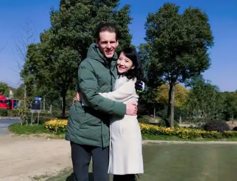 还记得蜗居里的海藻吗33岁的她如今变成这样,完全是逆生长