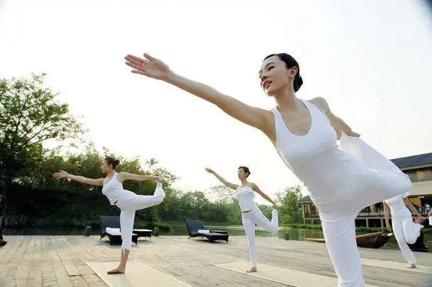 不做败家女内心强大独立自强的3大生肖女
