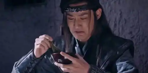 斗破苍穹男子你的鸡汤里放了什么,萧炎迷药哈哈,搞笑