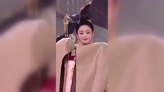 佟丽娅再穿古装造型太妩媚,超可爱的杨幂大家接收一下,陈伟霆开启自拍模式
