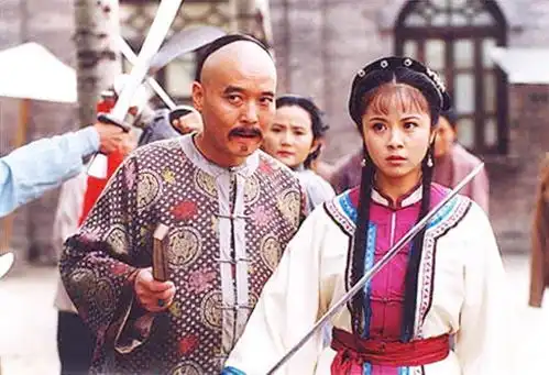 康熙微服私访记第三部为何把宜妃写死第五部演员为何都换