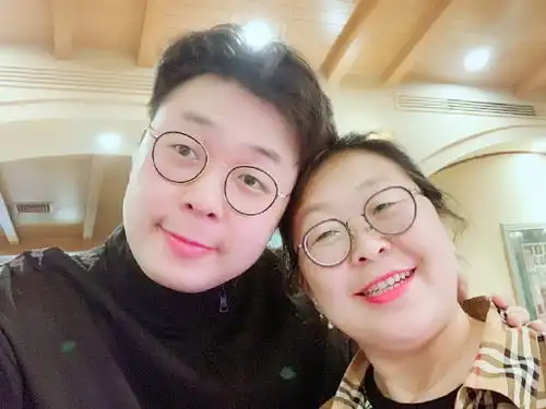 杜海涛减肥之路艰辛沈梦辰精神打击,杜爸妈则用美食诱惑
