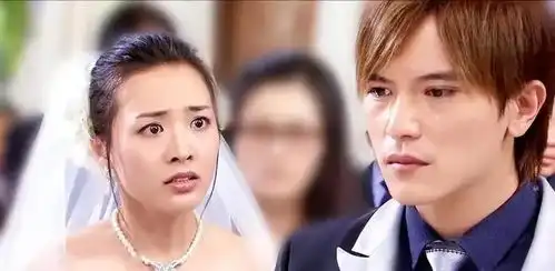 13年后再聊夏家三千金夏天美在孙晓菁面前,像个备胎