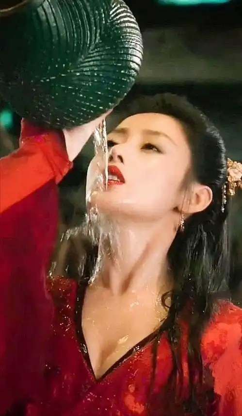 梦回太子妃阿麦从军剧照曝光,张天爱眼神直接看出演技

