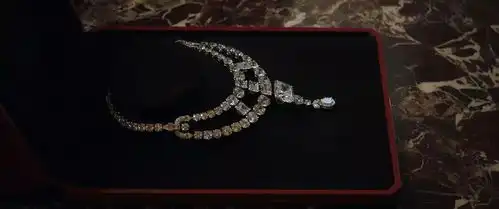 狂拽酷炫吊炸天,这部电影只能用俩字形容性感
