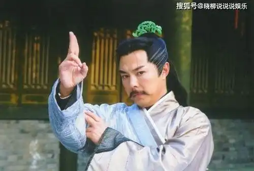 张铁林女儿开挂式长大,完美避开爸爸基因,脸被天使吻过
