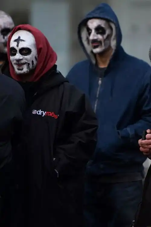 新蝙蝠侠剧照曝光,反派不是小丑