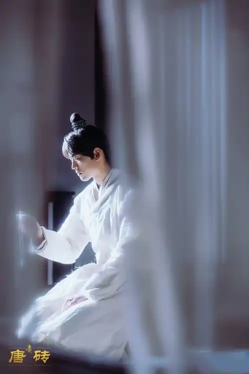 唐砖夜里cp催人泪下王天辰张佳宁上演生死虐恋
