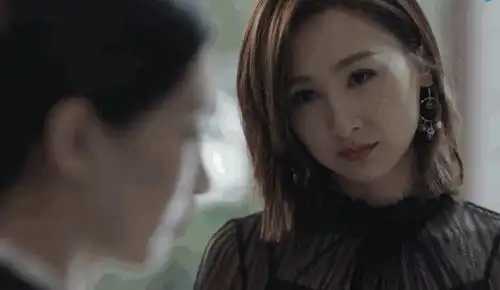 知名女演员自曝曾患精神疾病新闻女王拍摄期间曾发病很接近死亡的感觉
