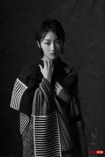 周冬雨成年度面孔镜头前张弛有度
