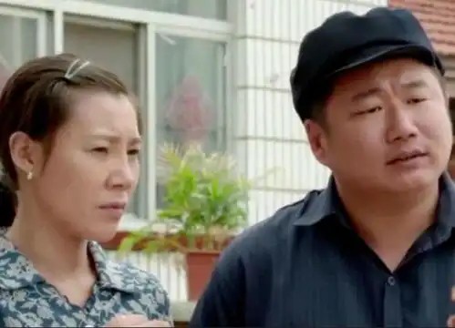 乡村爱情徐会计二婚新娘超美,岳父母全程沉默,赵家班集体缺席
