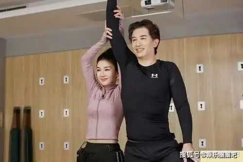 黄奕崔伟恋情石锤女方已带女儿见后爸,网友恭喜恭喜

