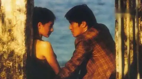 喜剧之王张柏芝柳飘飘贫穷时遇上心爱的人,是一场劫难,我们都是尹天仇,但
