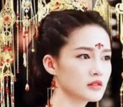 还记得孟婆三七吗当得知最佳女主角后,感觉错失了几个亿
