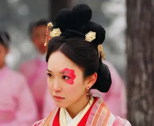 除了李若彤刘亦菲版本,你还记得范文芳演的小龙女吗
