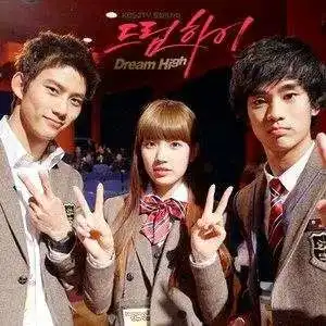 裴秀智李栋旭分手凭借国民初恋颜收割众多男神的她,私服穿搭更是优秀
