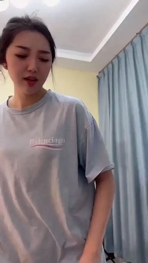 还得是睡沙发舒服情侣日常寻找快乐星球人
