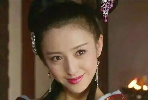 古装女反派邪魅一笑,蒋欣嚣张跋扈,毛晓彤城府最深