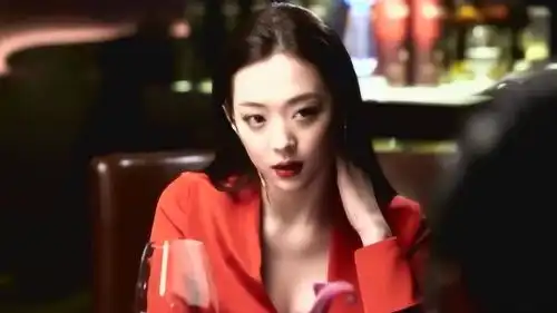 刘逸云受访谈及已故好友雪莉赞美她哽咽着说想她
