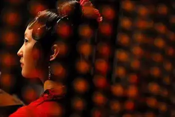 安徽卫视播红楼梦删广告大玩无缝对接
