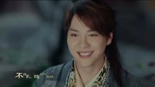 夜天子,夏莹莹当众亲徐海乔不放,她爹实在是看不下去了
