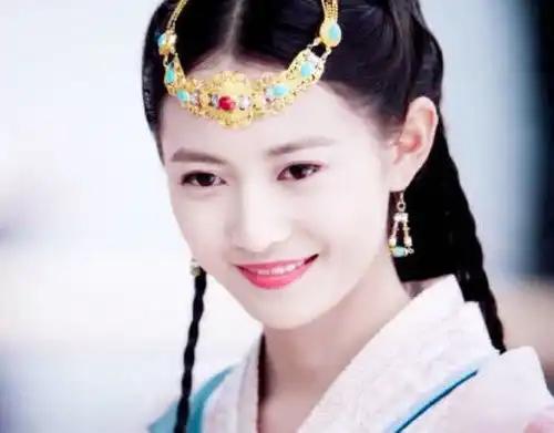 4版赵敏,陈钰琪80分,贾静雯90分,而她给满分都不算过分版本
