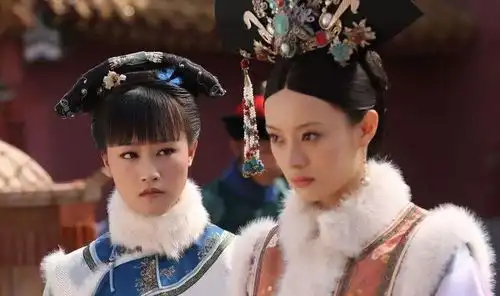 甄嬛传拍到一半,导演郑晓龙看着蓝盈莹特难受,犹豫再三开口

