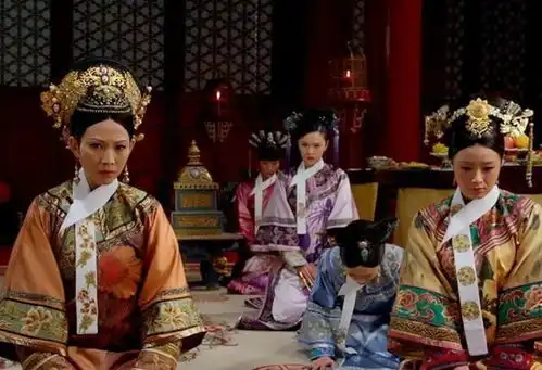 郑晓龙你哪个学校毕业的蒋欣管我哪毕业的试试不就知道了
