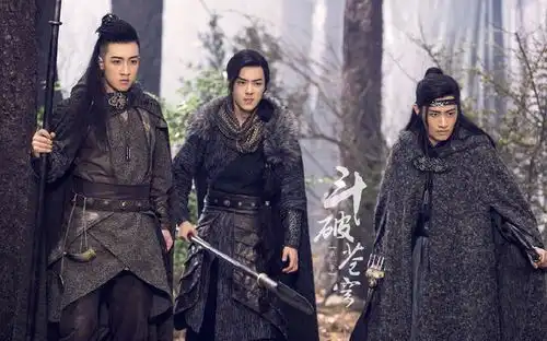 延禧攻略130亿收官,尔晴又一新剧定档,网友太美了