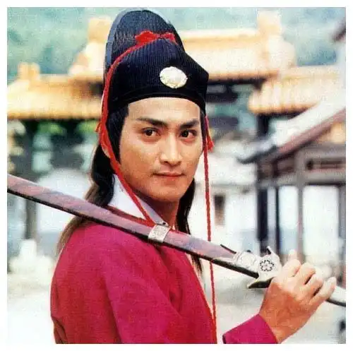 展昭和欧阳春未曾交手,都是实力非凡,此人一举分出二人武功高低