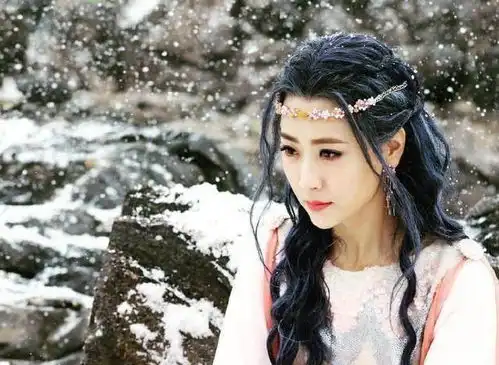 她曾是英皇力捧的女星,成龙都对其提携有加,却依然郁郁不得志
