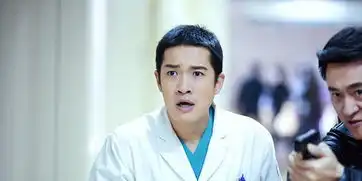 急诊科医生张博宇化身医生为角色赴医院学习