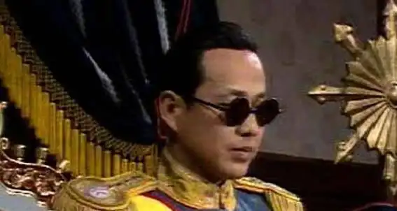 末代皇帝溥仪去办户口,警官登记写错两处,原因让人无奈
