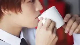 w两个世界花絮剪辑
