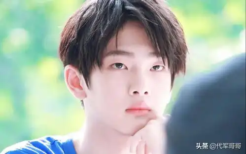 李现问周冬雨两边都拔了吗上热搜喜欢吃瓜明星还有谁
