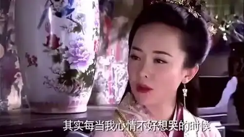 曾经的丫鬟逆袭变娘娘,还要向她磕头,风水轮流转啊