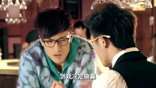 爱情公寓四关谷悠悠准备参加酒保婚礼,怎料夫妻双方呈现两种态度