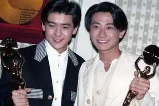 还记得老剧乌龙闯情关吗曹颖的颜值巅峰啊