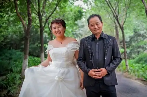 两地夫妻怎样能一起用视频解决
