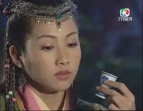 女星古装饮酒,杨幂表情可爱,刘亦菲销魂林青霞最潇洒
