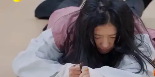 女演员表演时突然中毒意识模糊有濒死感网友热议
