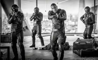 哪吒终遇对手3天6亿看来得重新评估这两个光头票房价值